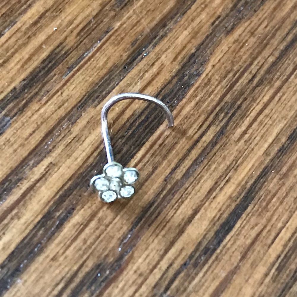 Claire’s Flower Nose Stud